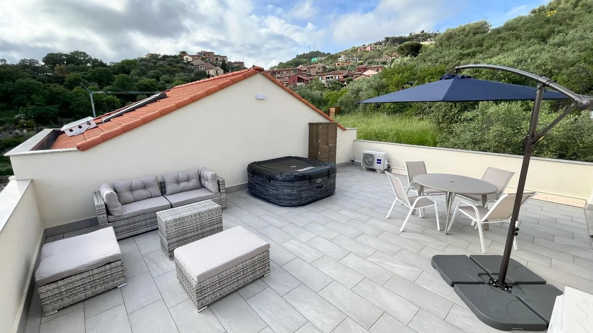 Villino Con Terrazzo Panoramico Villa Finale Ligure